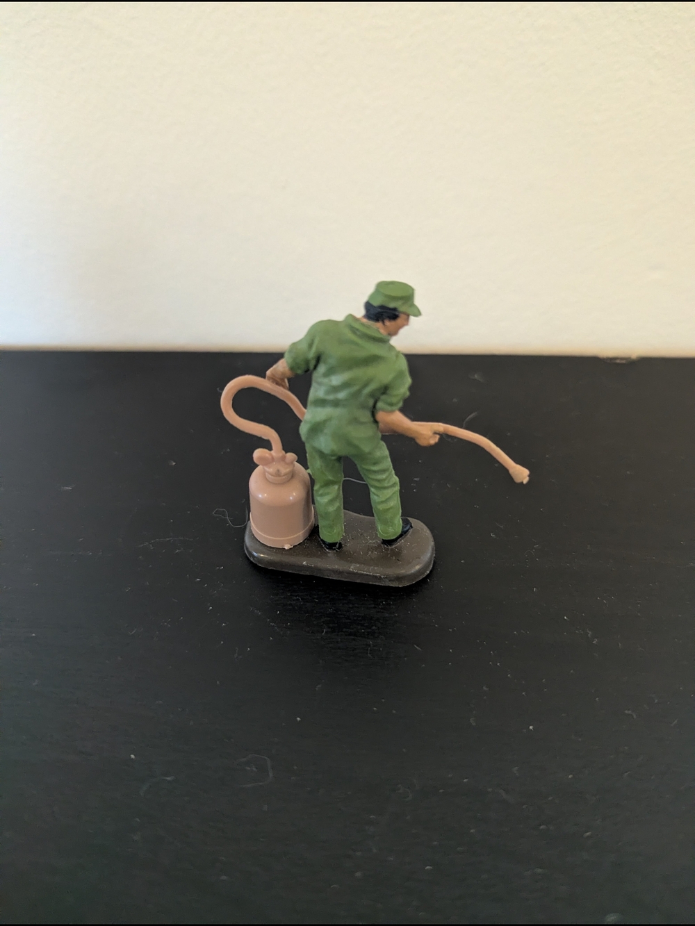 Various 1:32 BRITAINS FARM 2065 MILKING PARLOUR DAIRY MAN w/ MILK CHURN